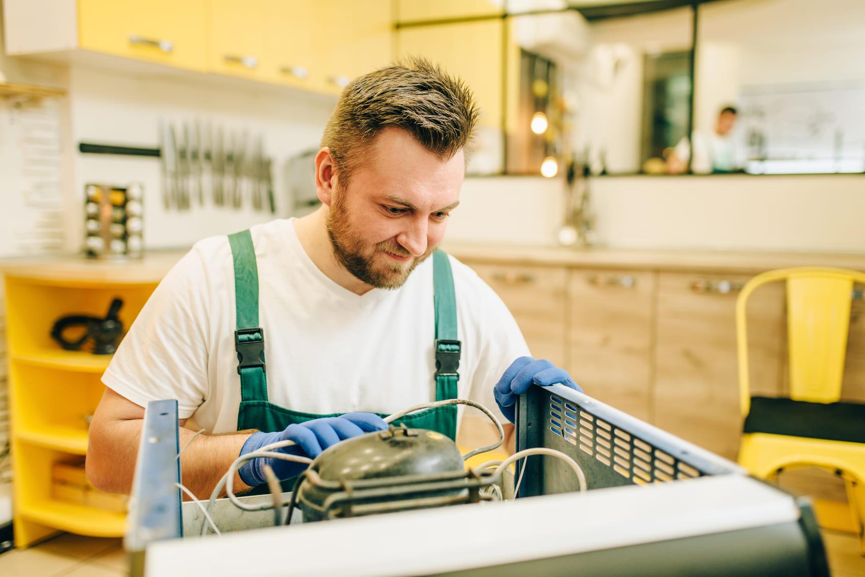 ซ่อมด่วน แก้ไขตรงจุด ด้วยอะไหล่แท้จาก PhasoniXdelv